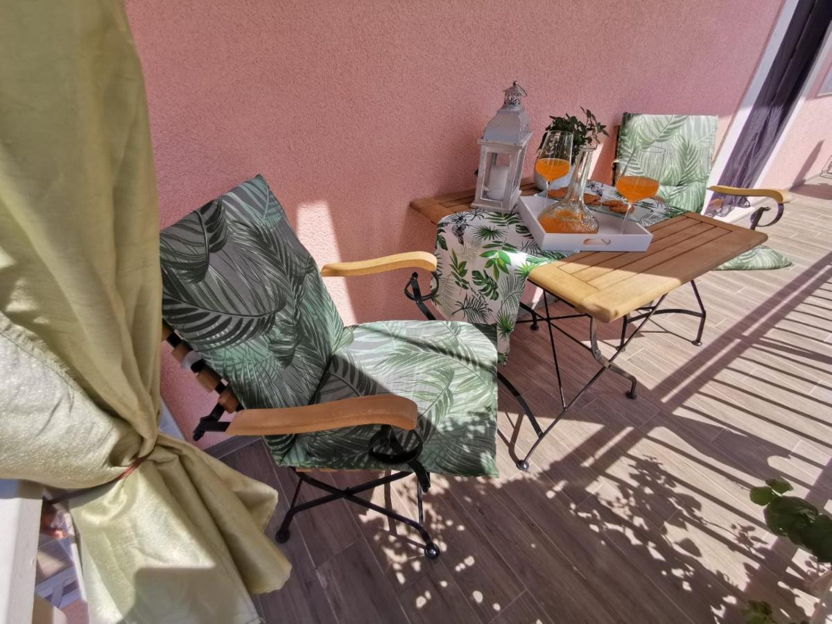 Soba Mia Otel Sukošan Dış mekan fotoğraf